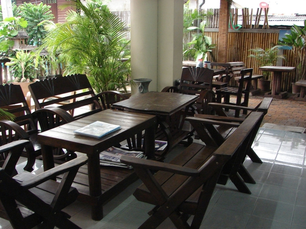 Imagen del bar/restaurante del Hotel Manee At Cool Mueang. Foto 3