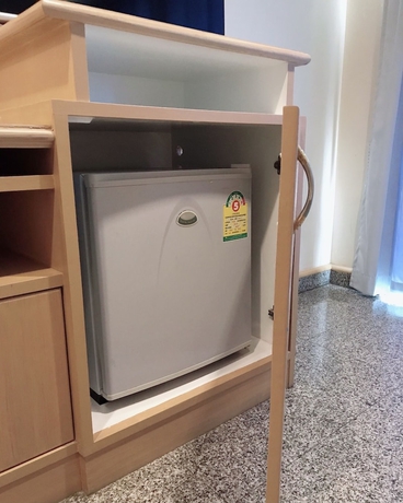 Imagen de la habitación del Hotel Maneerote Surin. Foto 4