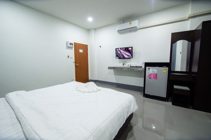 Imagen de la habitación del Hotel Maneetham Residence. Foto 13