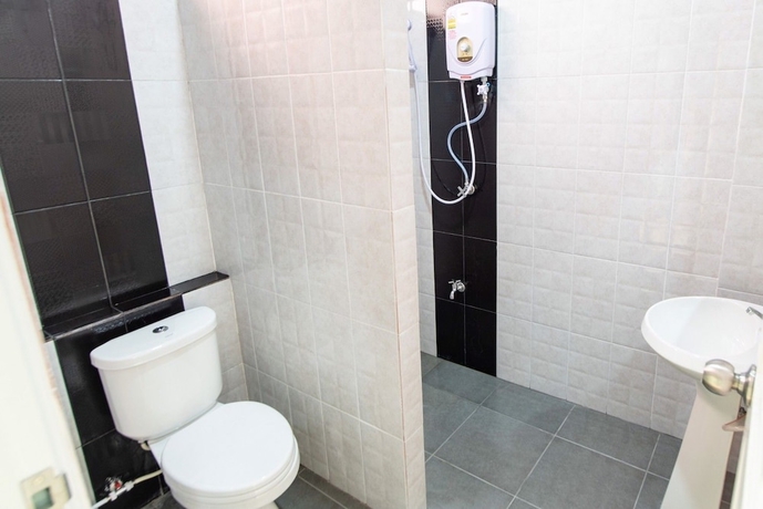 Imagen de la habitación del Hotel Maneetham Residence. Foto 15