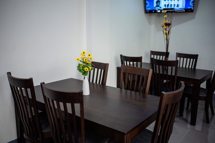 Imagen de los interiores del Hotel Maneetham Residence. Foto 19