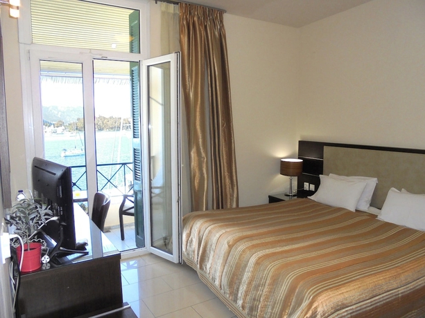 Imagen de la habitación del Hotel Manessi City. Foto 9