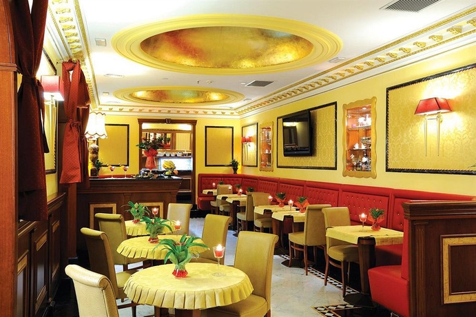 Imagen de los interiores del Hotel Manfredi Suite In Rome. Foto 15