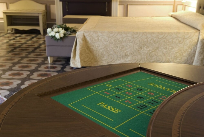 Imagen de la habitación del Hotel Manganelli Palace. Foto 11