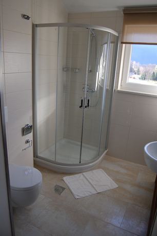 Imagen de la habitación del Hotel Mangart. Foto 10