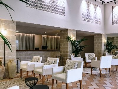 Imagen de los interiores del Hotel Mangia's Favignana Resort. Foto 8