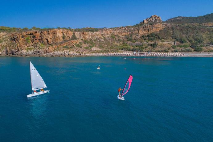 Imagen general del Hotel Mangia's Pollina Resort. Foto 6