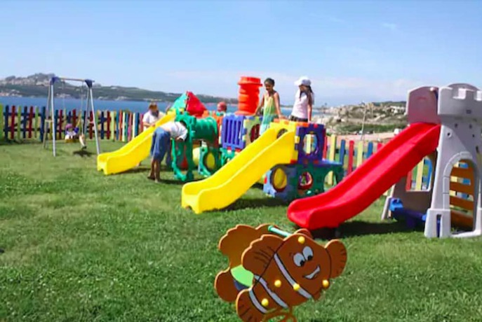 Imagen general del Hotel Mangia's Santa Teresa Resort. Foto 3