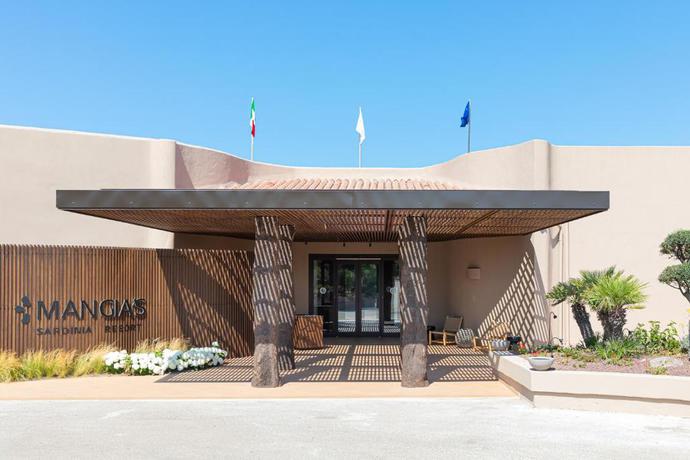 Imagen general del Hotel Mangia's Sardinia Resort. Foto 9