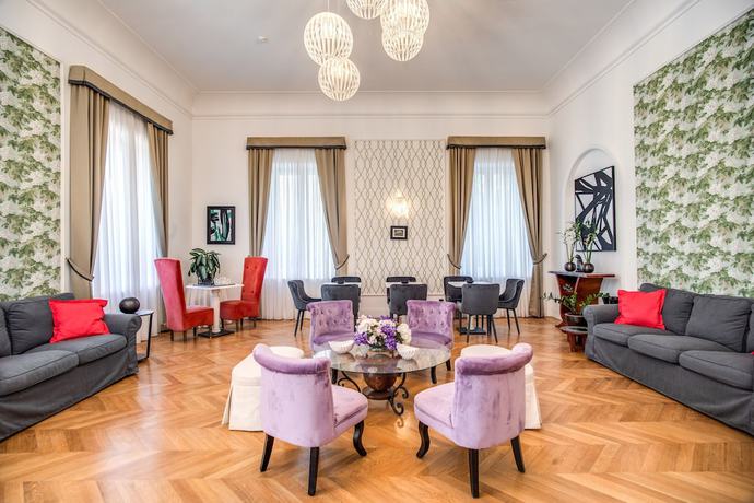 Imagen de los interiores del Hotel Mangili Garden. Foto 18