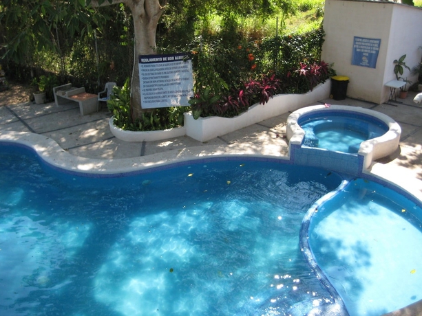 Imagen de la piscina del Hotel Manglar Pacific. Foto 14