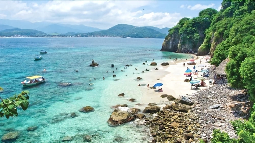 Imagen de los exteriores del Hotel Manglar Pacific. Foto 13