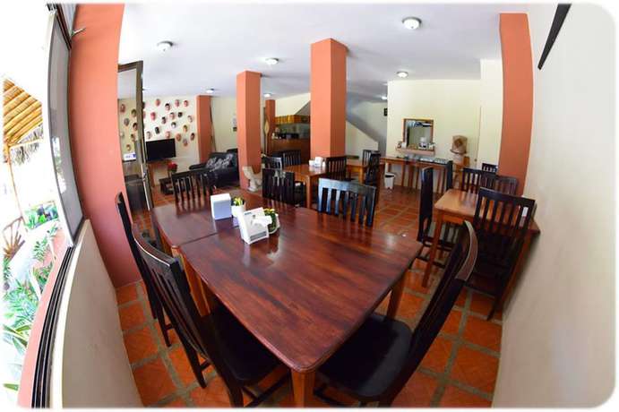 Imagen del bar/restaurante del Hotel Manglaralto. Foto 3