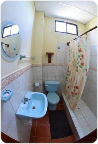 Imagen de la habitación del Hotel Manglaralto. Foto 11