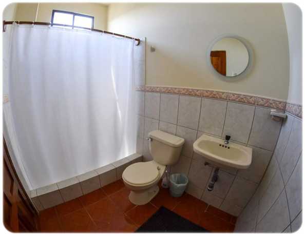 Imagen de la habitación del Hotel Manglaralto. Foto 12