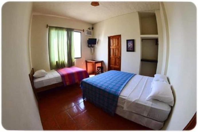 Imagen de la habitación del Hotel Manglaralto. Foto 15