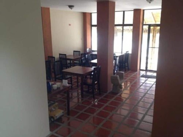 Imagen del bar/restaurante del Hotel Manglaralto. Foto 6