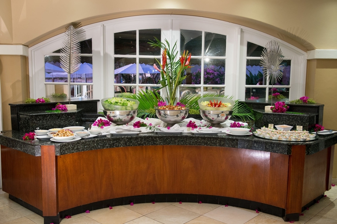 Imagen del bar/restaurante del Hotel Mango Bay All Inclusive. Foto 5