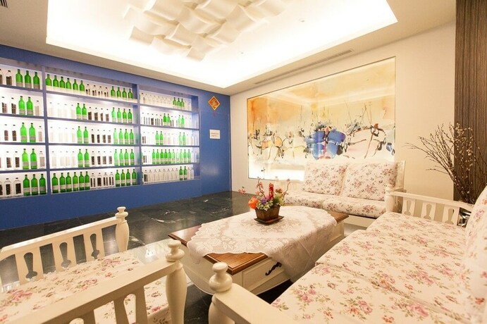 Imagen de los interiores del Hotel Mango, Jian. Foto 19