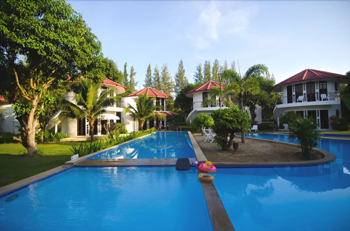 Imagen de la piscina del Hotel Mango Spa Country Club. Foto 17