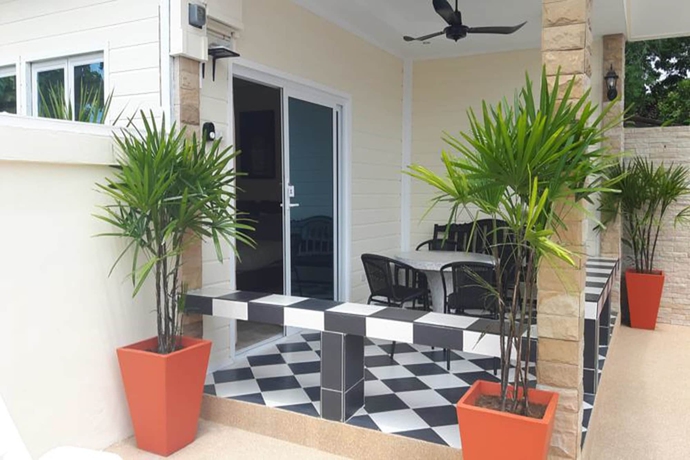 Imagen de los exteriores del Hotel Mangoes Pattaya. Foto 14