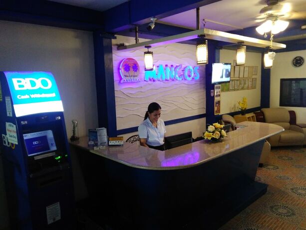 Imagen general del Hotel Mango's Beachfront Resort. Foto 12