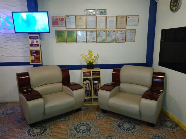 Imagen de los interiores del Hotel Mango's Beachfront Resort. Foto 35