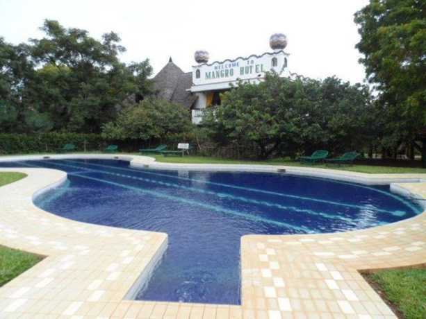Imagen de la piscina del Hotel Mangro Diani Beach. Foto 20