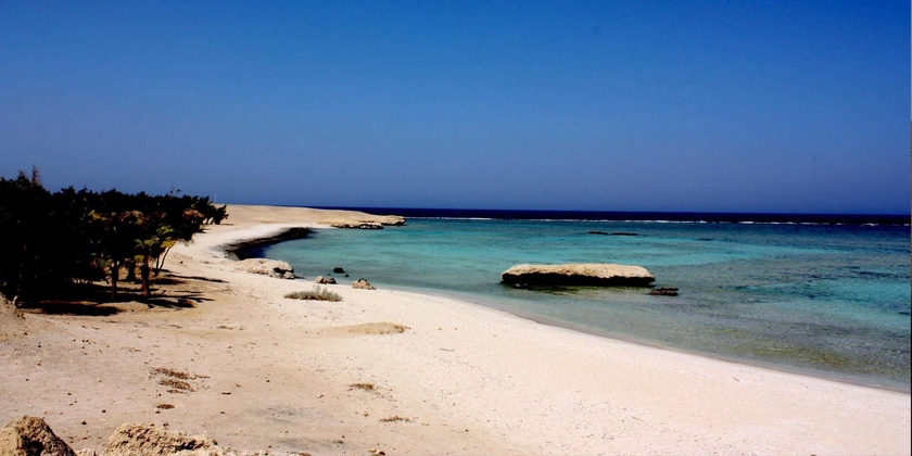 Imagen de los exteriores del Hotel Mangrove Bay Resort. Foto 9