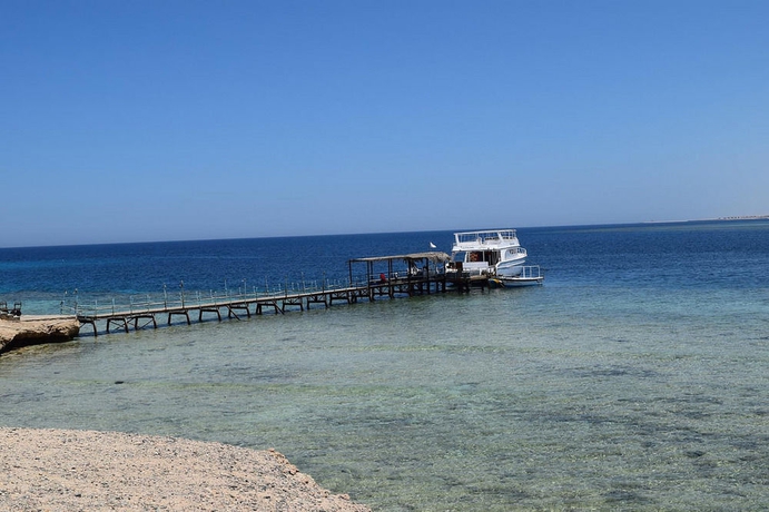 Imagen de los exteriores del Hotel Mangrove Bay Resort. Foto 13