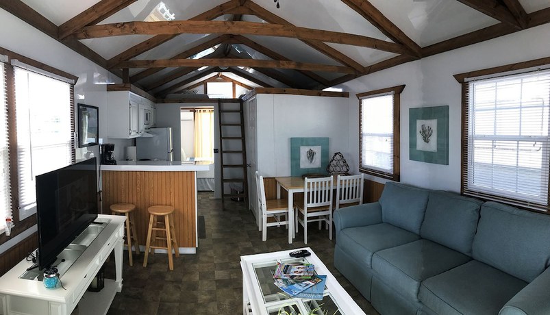 Imagen de la habitación del Hotel Mangrove Marina and Resort Aqualodge Houseboats. Foto 16