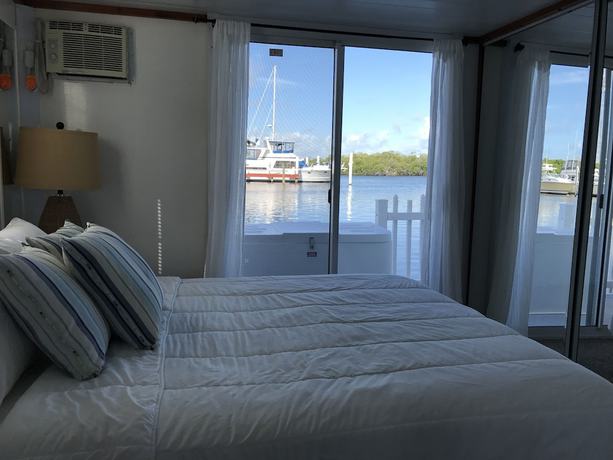 Imagen de la habitación del Hotel Mangrove Marina and Resort Aqualodge Houseboats. Foto 18