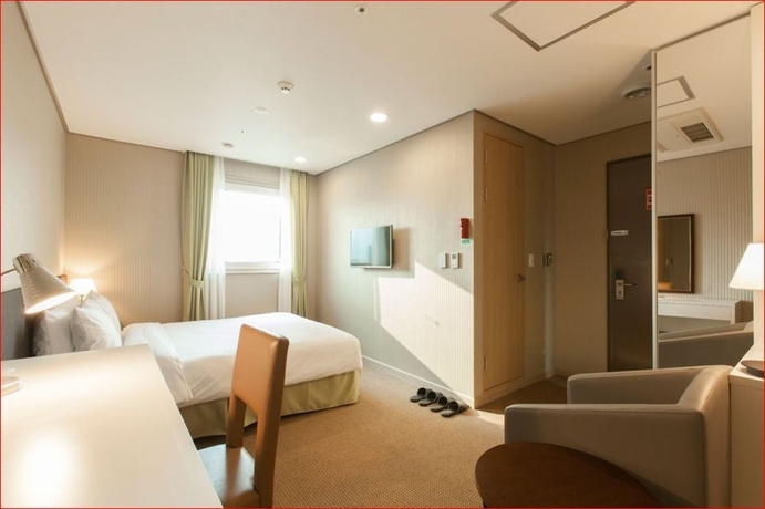 Imagen de la habitación del Hotel Mangrove Sinseol. Foto 7