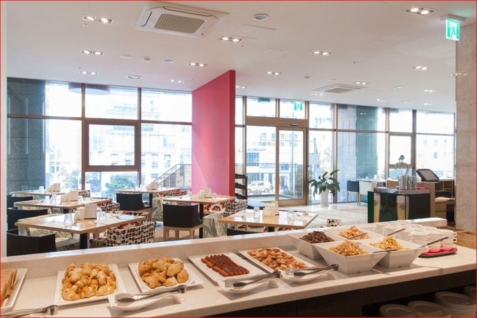 Imagen del bar/restaurante del Hotel Mangrove Sinseol. Foto 3