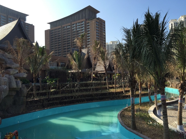 Imagen de la piscina del Hotel Mangrove Tree Sanya Bay. Foto 17