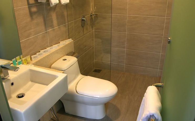 Imagen de la habitación del Hotel Manhattan Business. Foto 14