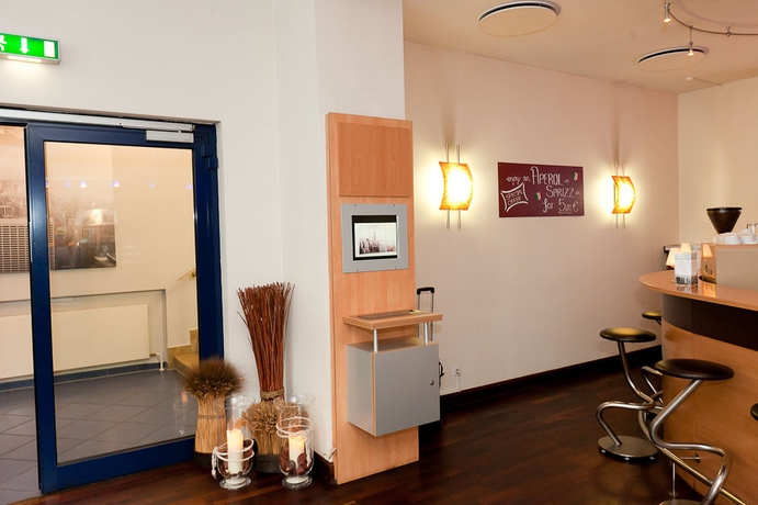 Imagen del bar/restaurante del Hotel Manhattan. Foto 3