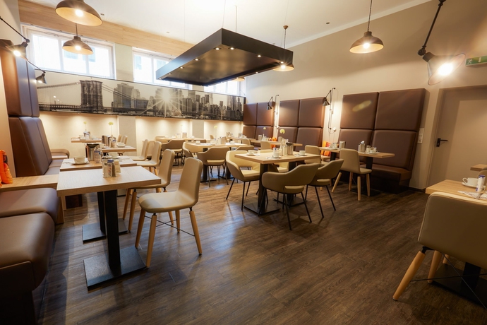 Imagen del bar/restaurante del Hotel Manhattan, Frankfurt. Foto 4