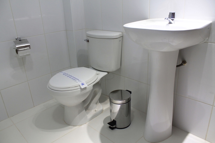 Imagen de la habitación del Hotel Manhattan Inn Airport. Foto 4