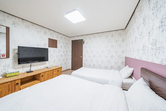 Imagen de la habitación del Hotel Manhattan, Jeju. Foto 14