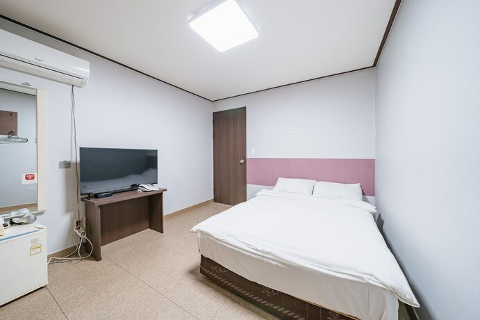 Imagen de la habitación del Hotel Manhattan, Jeju. Foto 35