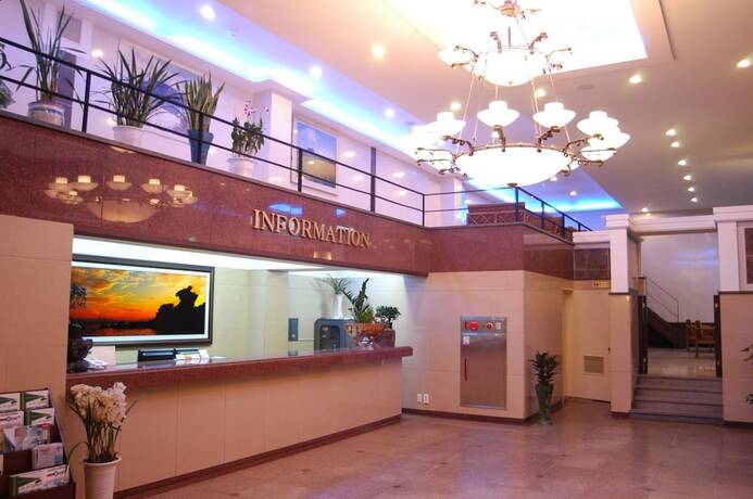Imagen de los interiores del Hotel Manhattan, Jeju. Foto 38