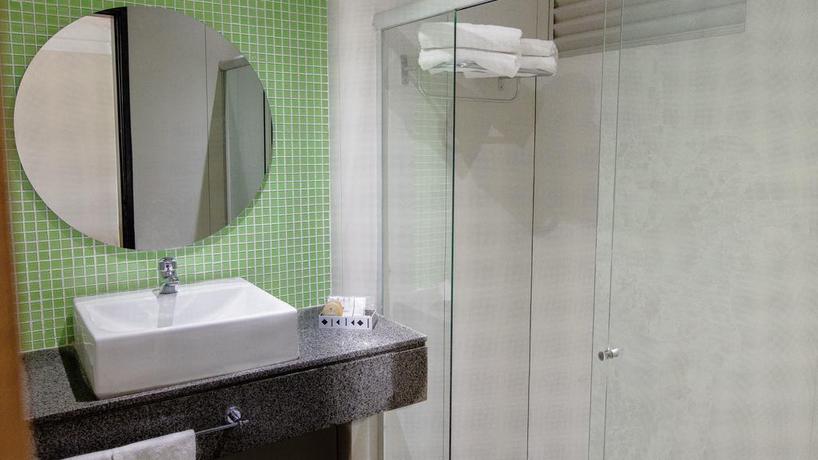 Imagen de la habitación del Hotel Manhattan Plaza. Foto 2