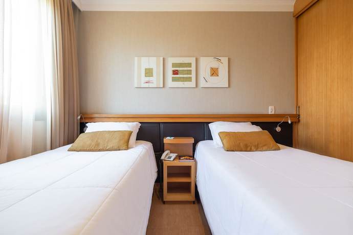 Imagen de la habitación del Hotel Manhattan Porto Alegre By Mercure. Foto 3