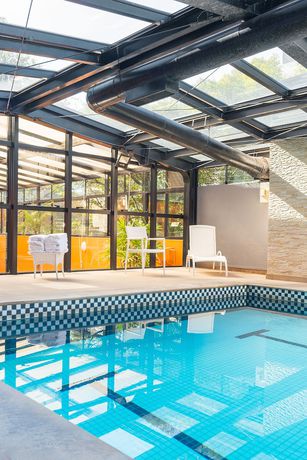 Imagen de la piscina del Hotel Manhattan Porto Alegre By Mercure, Porto Alegre. Foto 20