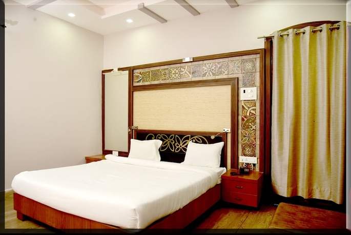 Imagen de la habitación del Hotel Mani, Ujjain. Foto 1