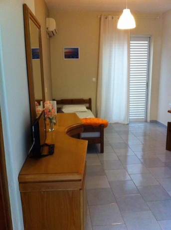 Imagen general del Hotel Manias Apartments, Cos. Foto 1