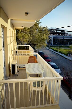 Imagen general del Hotel Manias Apartments. Foto 12