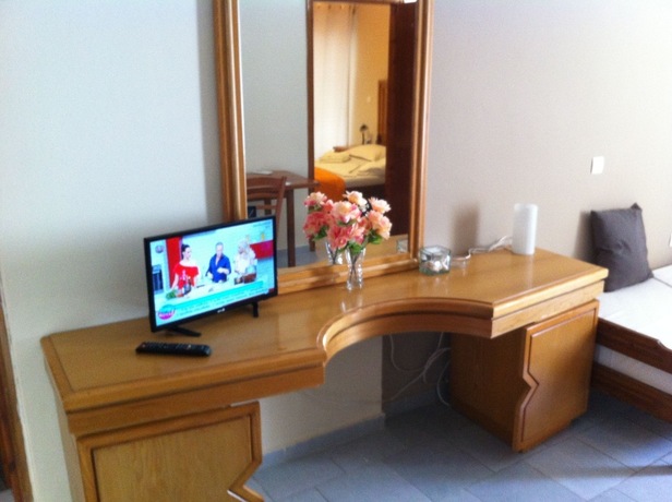 Imagen general del Hotel Manias Apartments. Foto 14