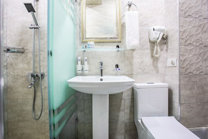 Imagen de la habitación del Hotel Manifa. Foto 13